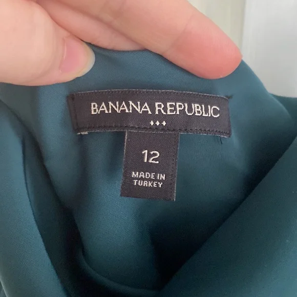 Banana Republic Emerald Green Adjustable Strap Dress - Picture 2 of 4